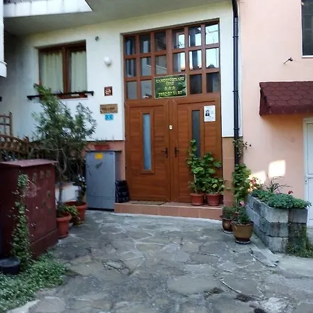 Dom Kostovi Penzion *